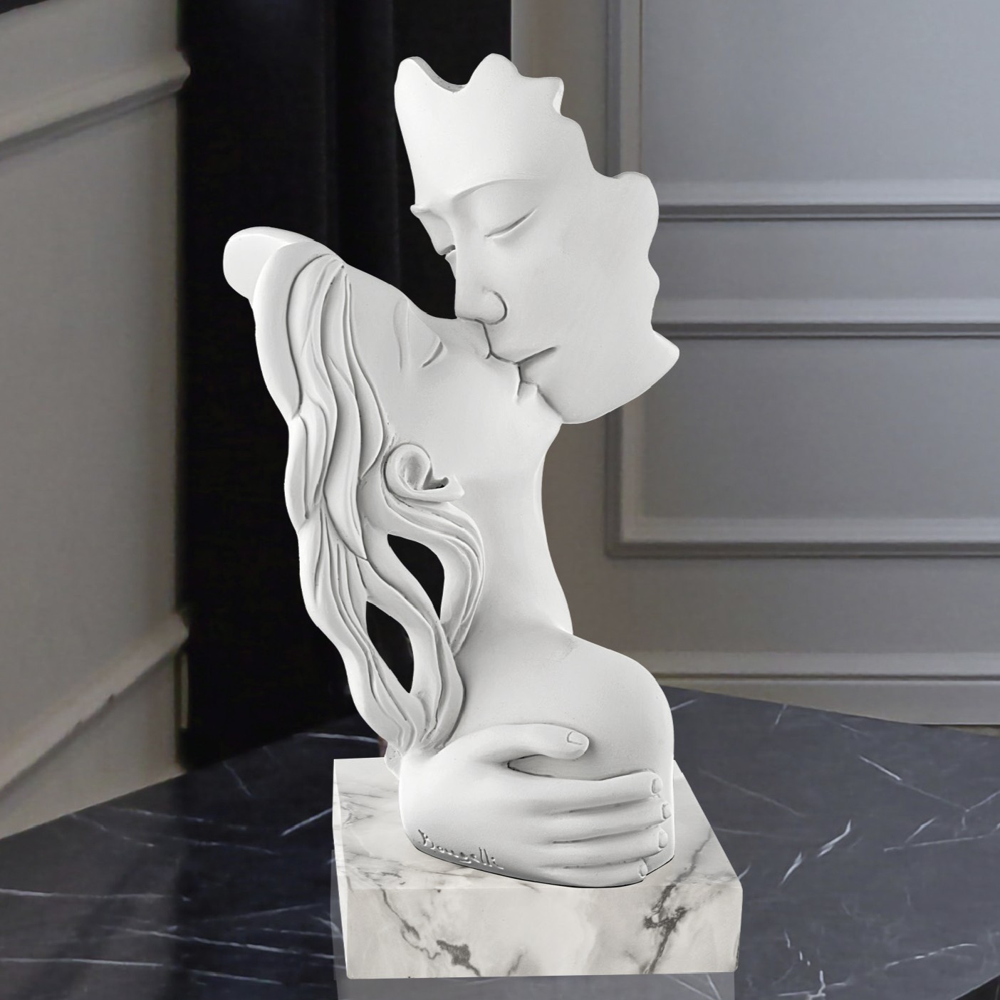 scultura bacio